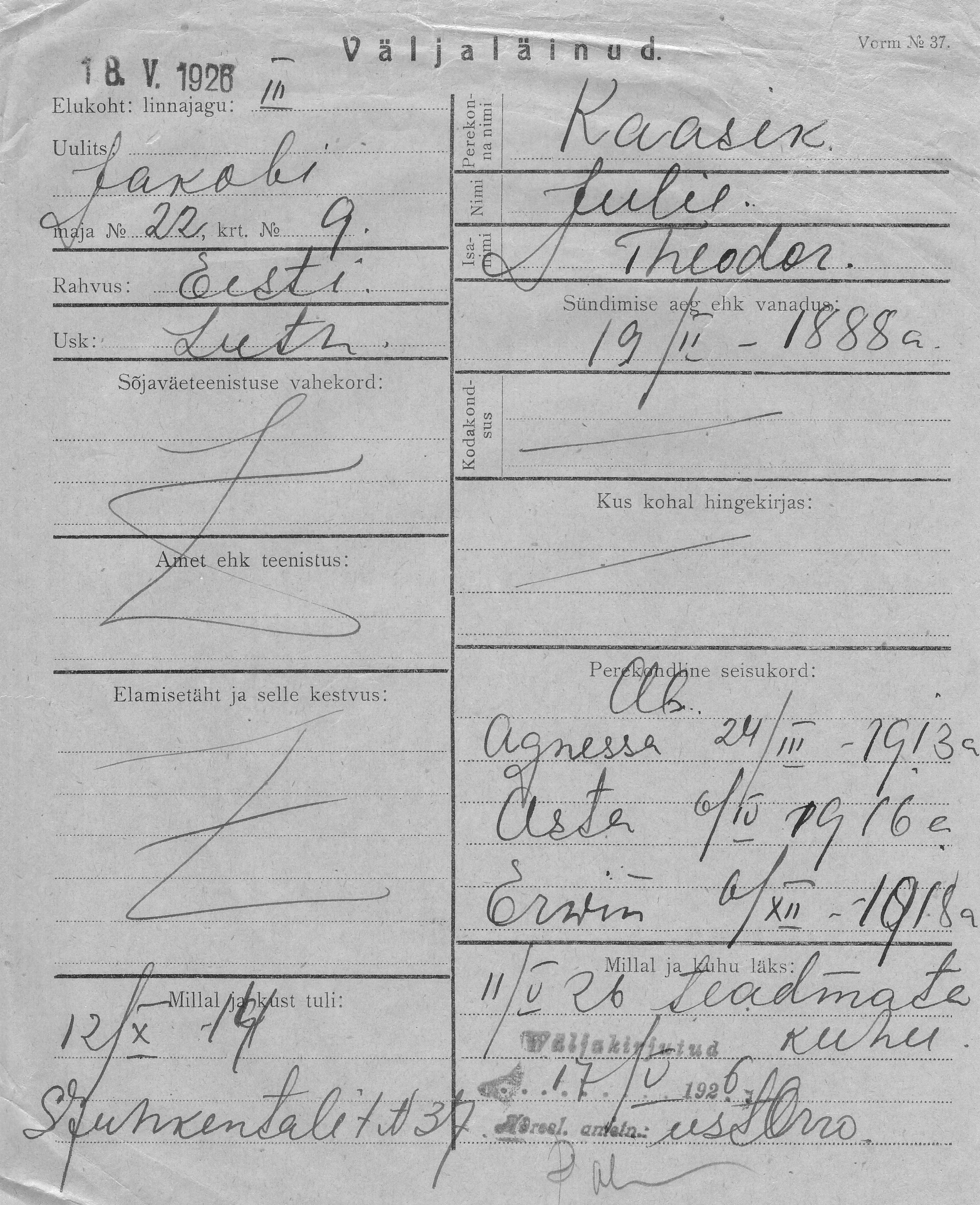 Kaasik, Julie, Theodor